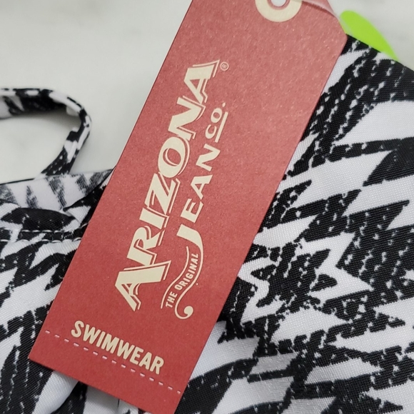 Arizona Swimwear Cover up - Picture 6 of 6